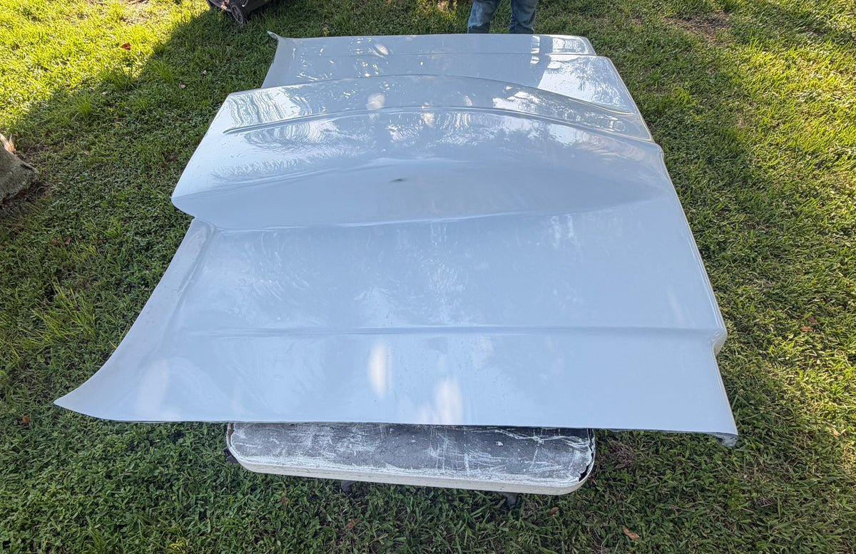 1973–1980 Chevy C10 Fiberglass 4.5” Bubble Pin-On Hood
