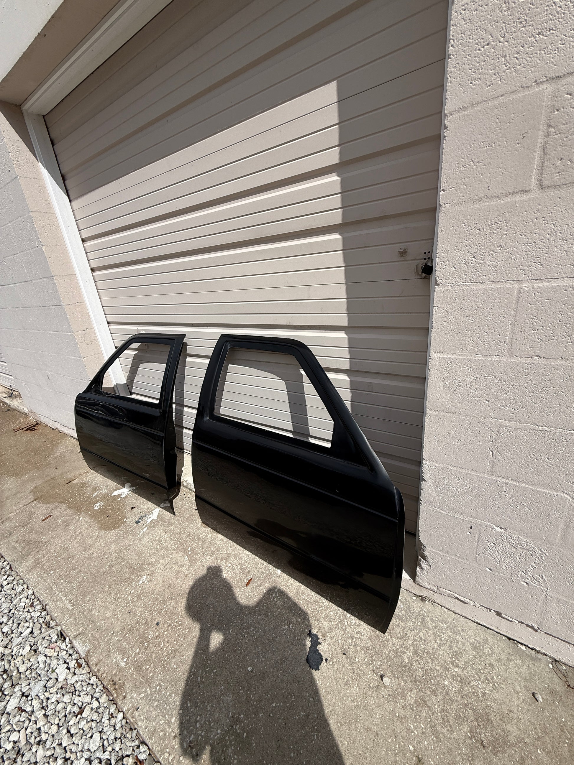 Lightweight fiberglass doors Chevy S10 1982–1993 race truck parts